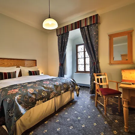 Otel Questenberg Prag