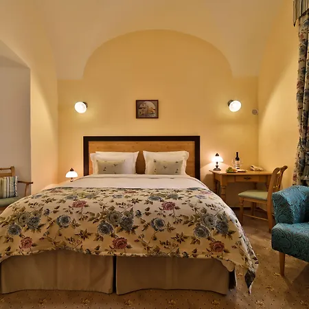 Hotel Questenberg Prague