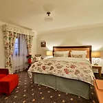 Questenberg Hotel 4*