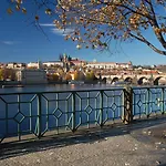 Questenberg Hotel 4*