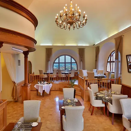 Questenberg 4*
