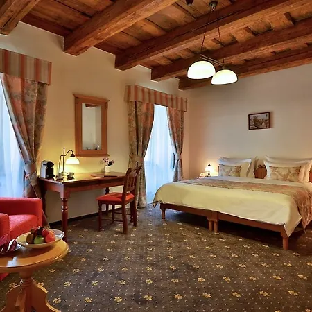 Questenberg 4*